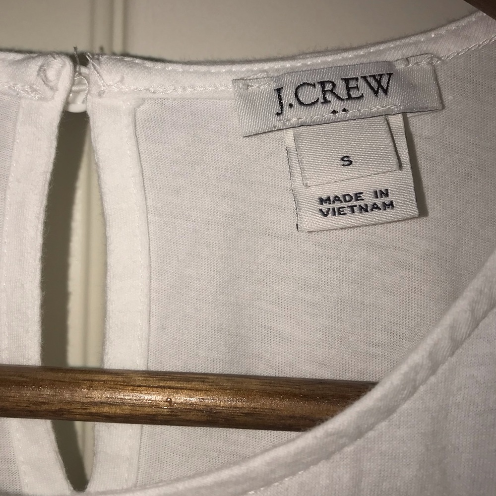 🌴3/$20 J. Crew Ruffle Front Top White - Picture 5 of 7